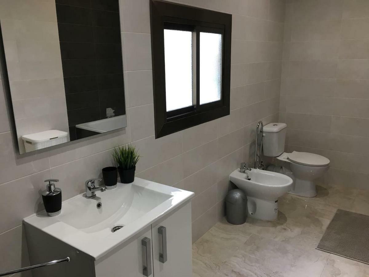 Comfortable Renovated Flat, Wifi! Badalona Buitenkant foto