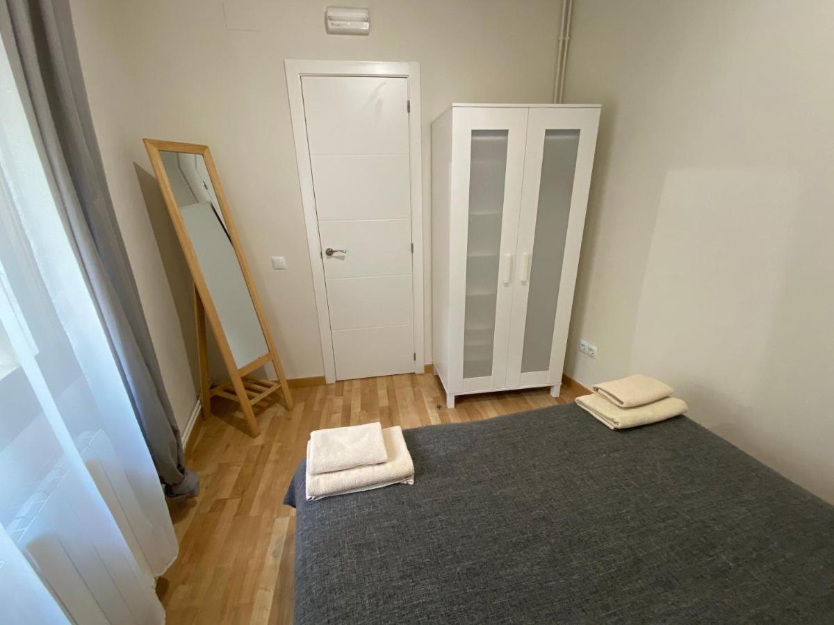 Comfortable Renovated Flat, Wifi! Badalona Buitenkant foto
