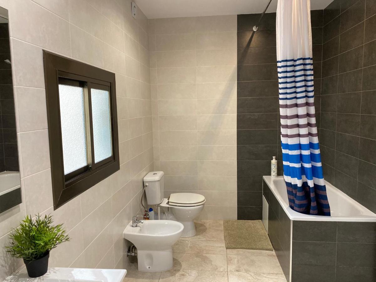 Comfortable Renovated Flat, Wifi! Badalona Buitenkant foto